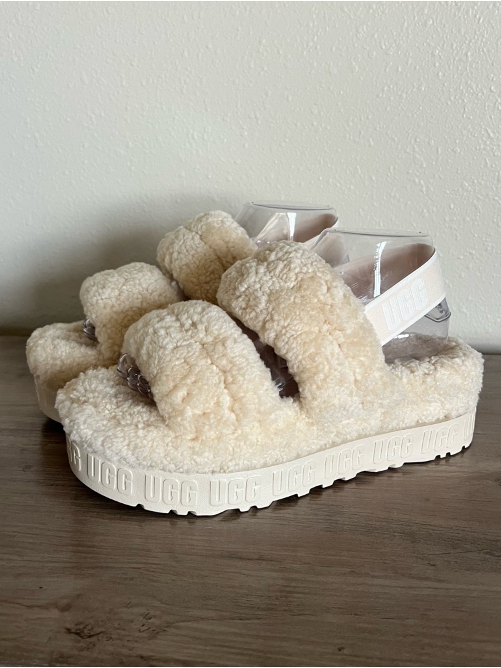 UGG Oh Fluffita Sheepskin Slipper Slide Sandals Women’s 8 Natural 1120876